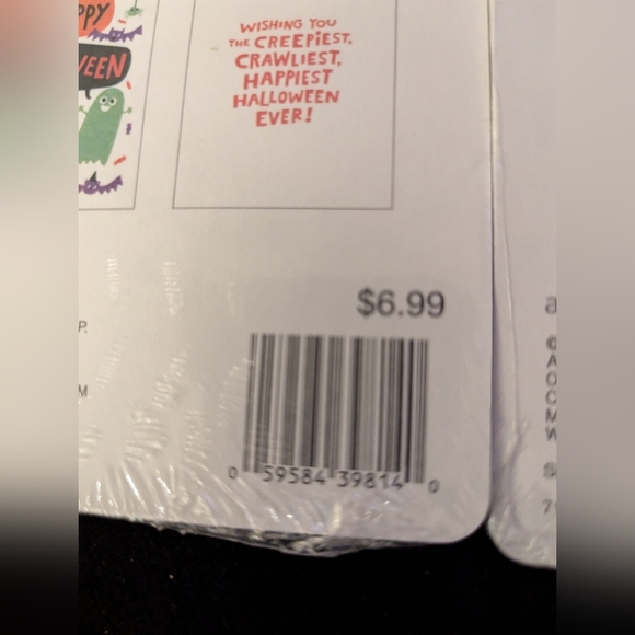 Halloween American Greetings Cards includes 7 packs of 8 cards each - Picture 3 of 9
